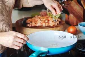 کاربرد روغن‌های زیتون، کانولا و ذرت در آشپزی راهنمای جامع و تخصصی
